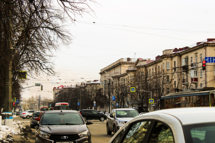 Увеличение производства автозапчастей в России позволит создать новую "Ниву"