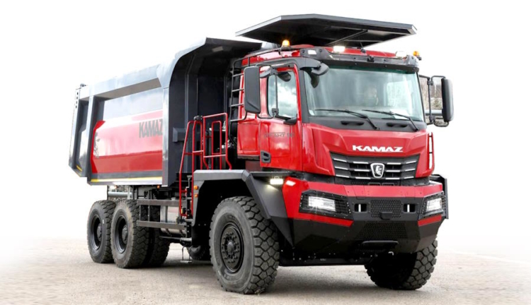 КамАЗ представил тяжёлый грузовик, которому нельзя выезжать на дороги