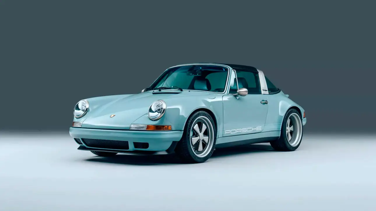 Theon превращает Porsche 911 Targa в ультимативное карбоновое искусство