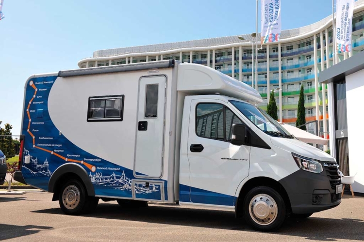 ГАЗ построил уютный автодом на базе ГАЗель NN: три спальных места, кухня и туалет
