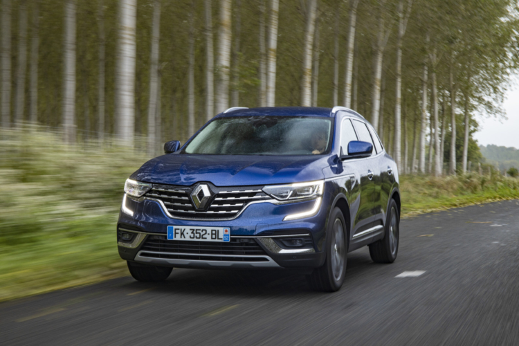 Renault Koleos вновь появился в продаже в нашей стране по цене 3,7 млн рублей