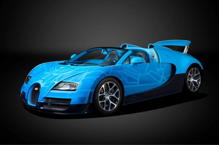 На продажу выставили Bugatti Veyron Grand Sport Vitesse из «Трансформеров»