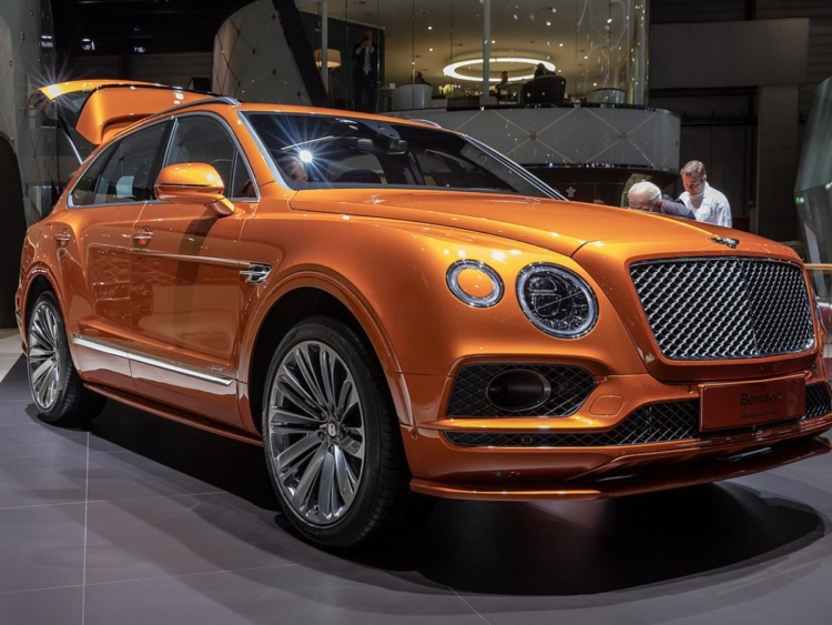 Bentley представляет Bentayga Apex Edition: эксклюзивность и новаторство