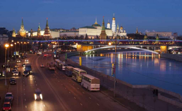 На майских праздниках парковка в Москве будет бесплатной