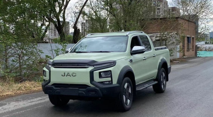 Электрическая версия пикапа JAC T9 Hunter будет представлена на автосалоне в Пекине