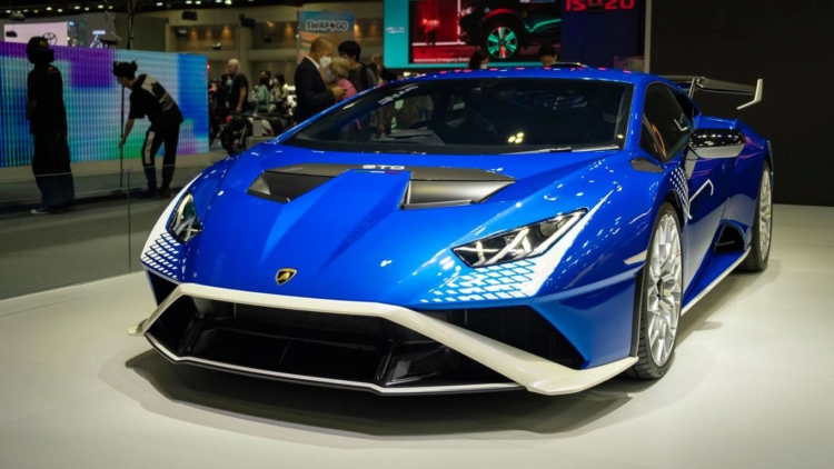 Lamborghini подготовила грозный ответ конкурентам