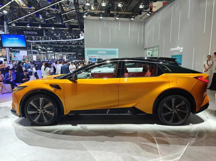 Два новых электромобиля Toyota были представлены на Пекинском автосалоне 2024 года