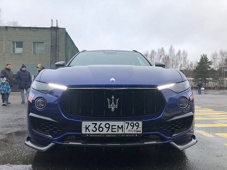 В России упали продажи люксовых автомобилей
