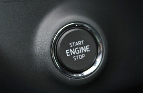 Эксперт Пономарёв рассказал об особенностях использования кнопки «Старт-стоп»